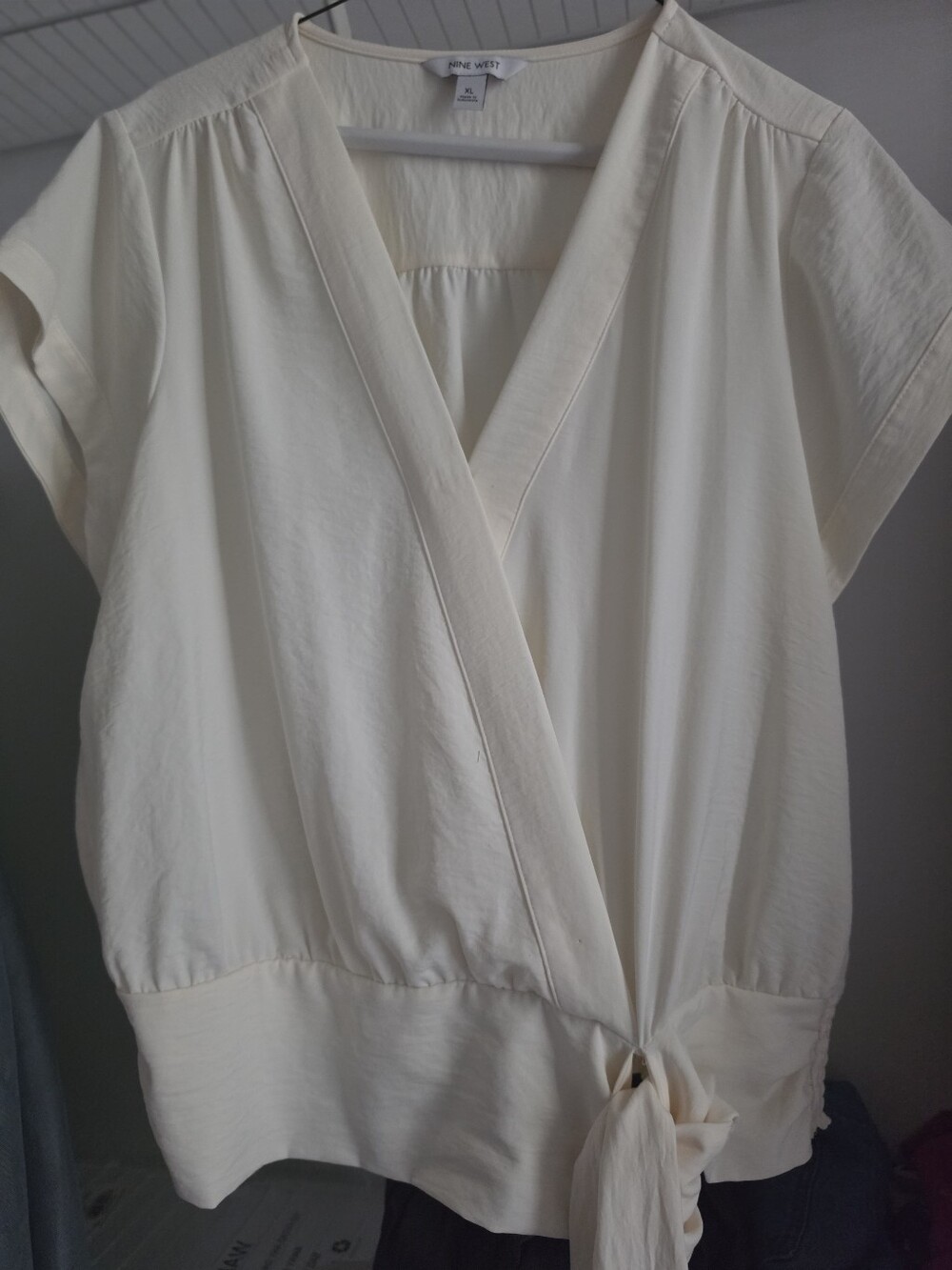 Nine West Cream Wrap-Style Short Sleeve Top